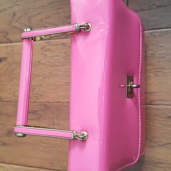 Vintage Pink Patten Metal Handle Purse - Picture 4 of 16